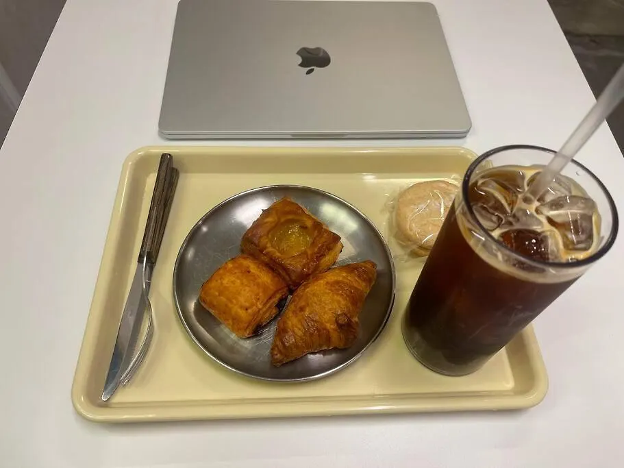 #3 Beds, 2 Rooms #Netflix Dongdaemun Lemon House سيول شقة